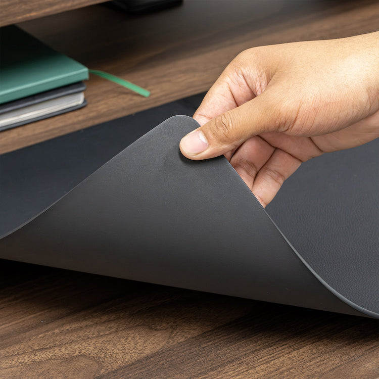 Desky Leather Desk Mat