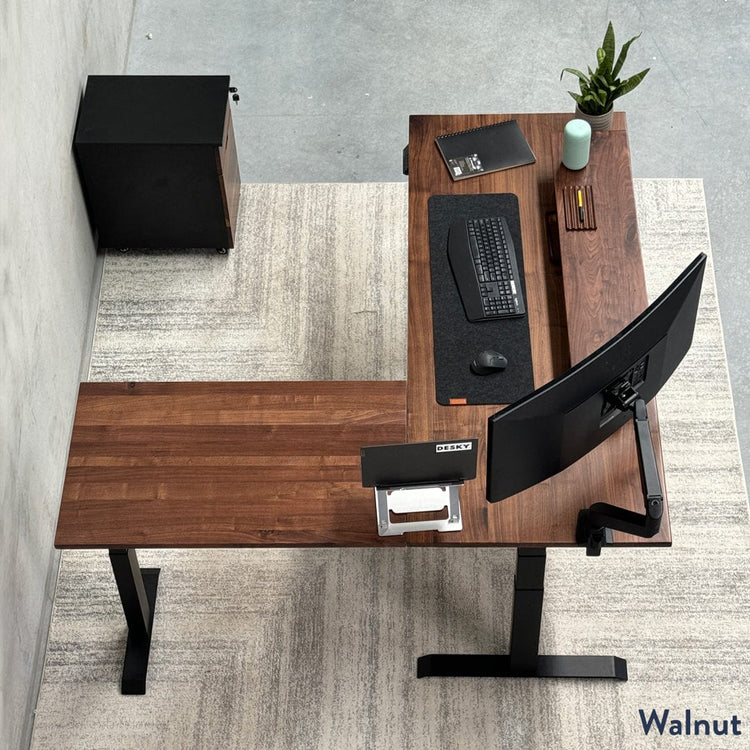 Bureau assis-debout d'angle en bois massif Desky
