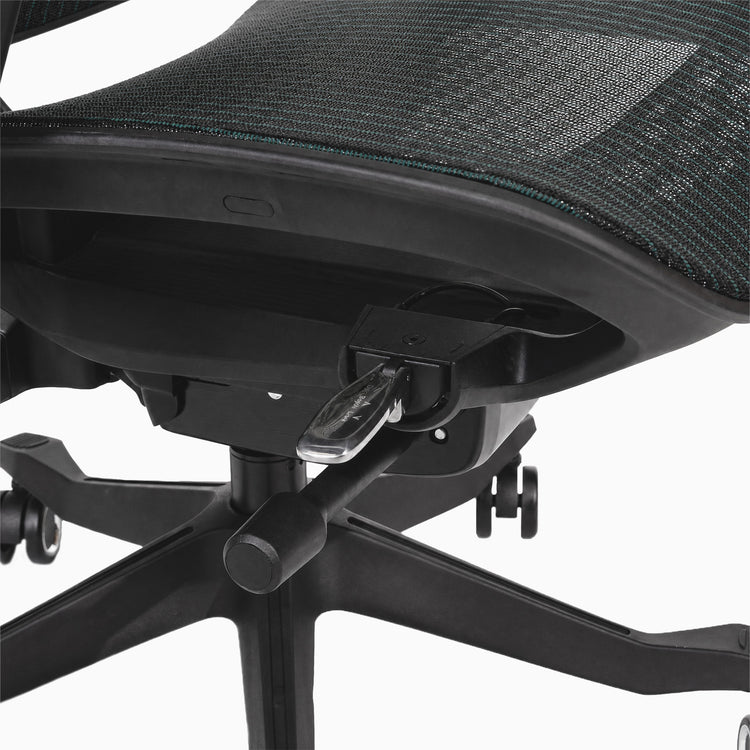 Chaise en maille Desky Contourra noire, hauteur d'assise réglable