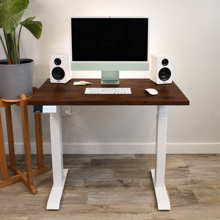 Bureau assis-debout Desky Dual Mini en résineux